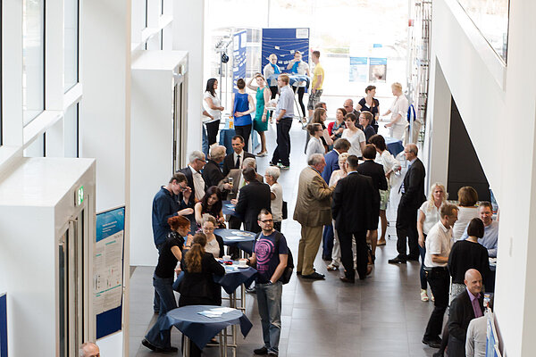 Tag der Wissenschaft 2016 Foyer des Nieper-Baus