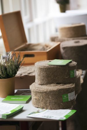 Baustoffe gespresstes Stroh als Baumaterial