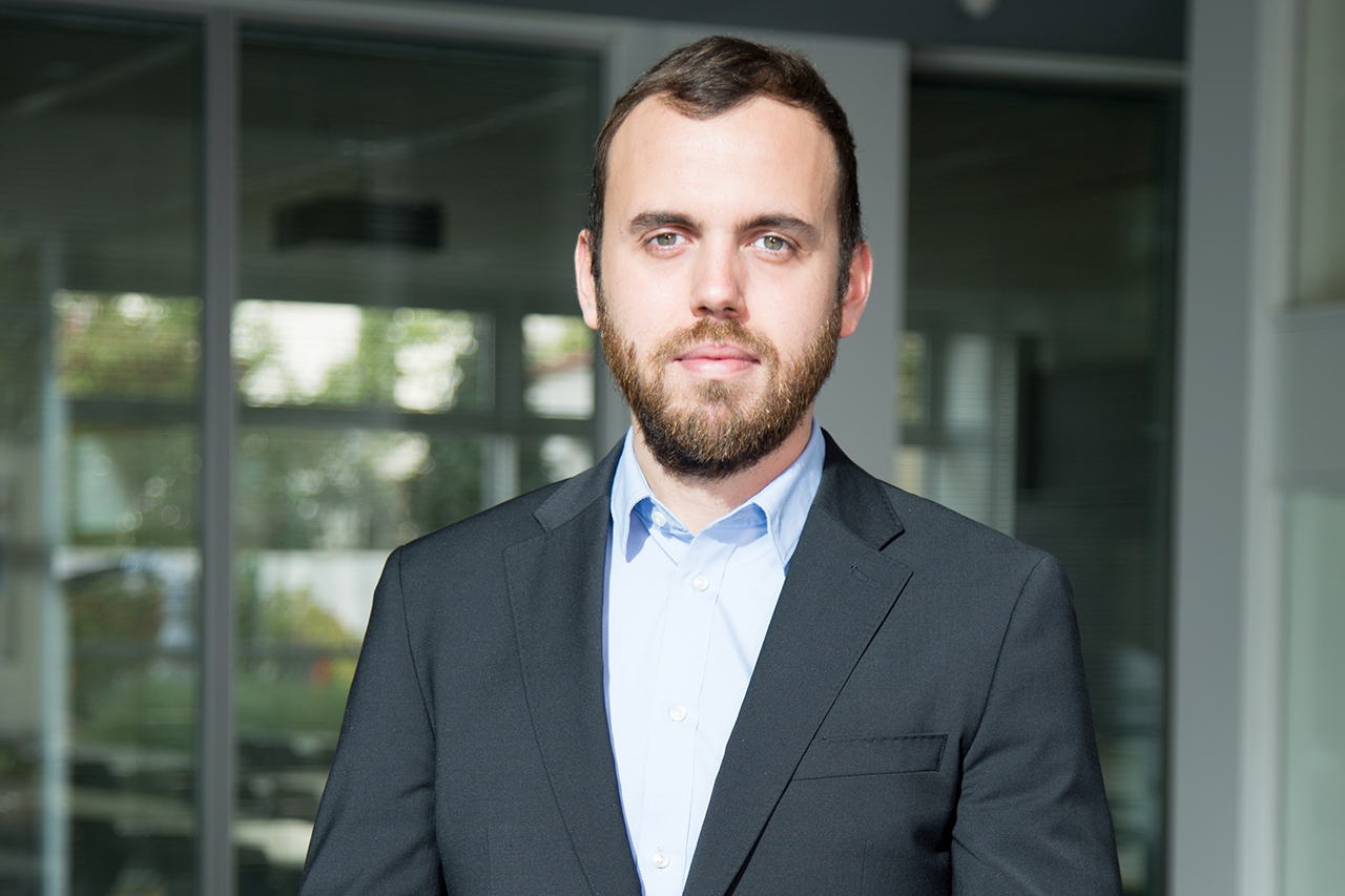 Portraitfoto - wenn Link vorhanden, führt dieser zur Website der Person
