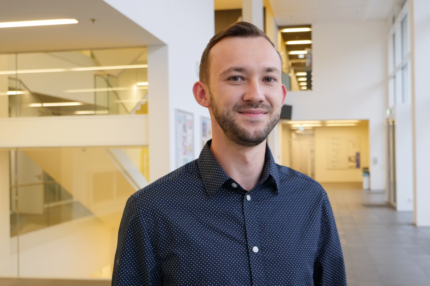 Rafael Schelkow Portraitfoto - wenn Link vorhanden, führt dieser zur Website der Person